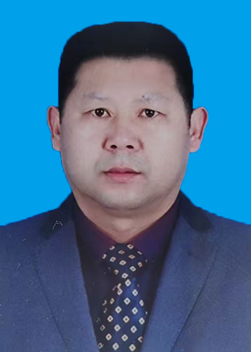韩东：职称：国学文化传承师。编号221101